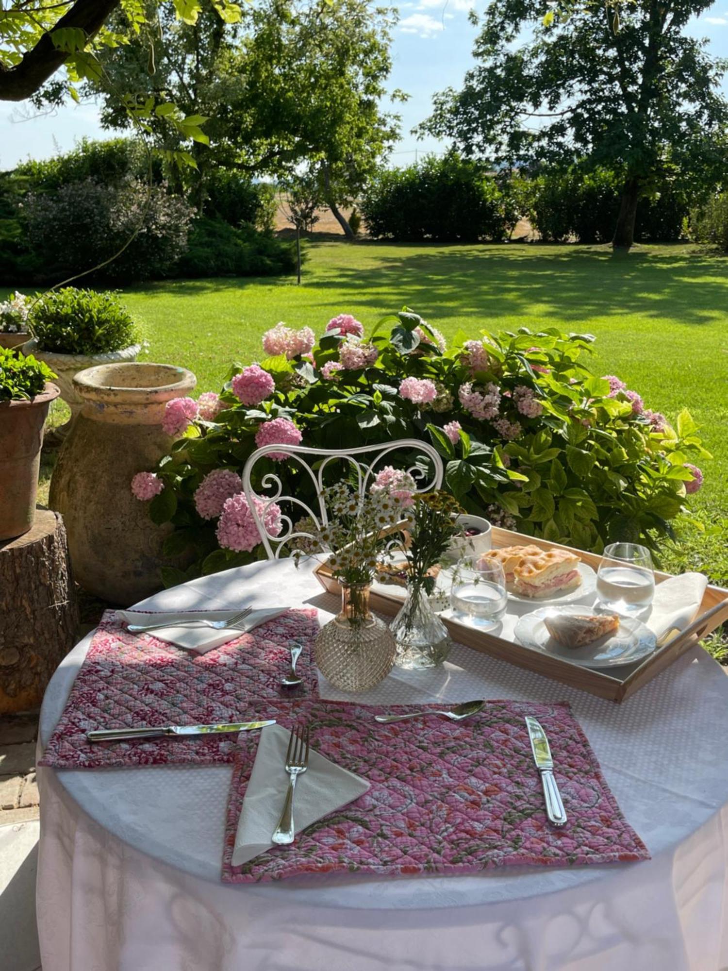 Tenuta Pizzone Wine Resort Rivanazzano Terme Eksteriør bilde